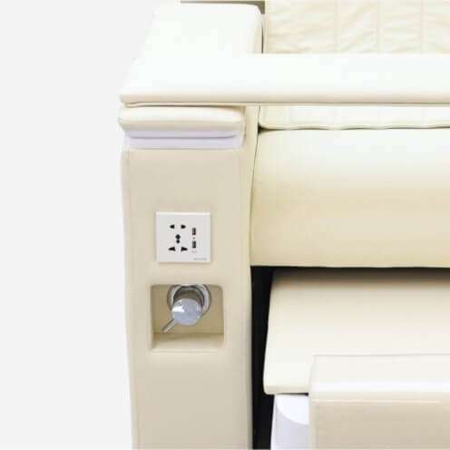 PC02 pedicure chair with USB socket