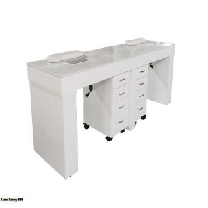 Internet-famous nail art table