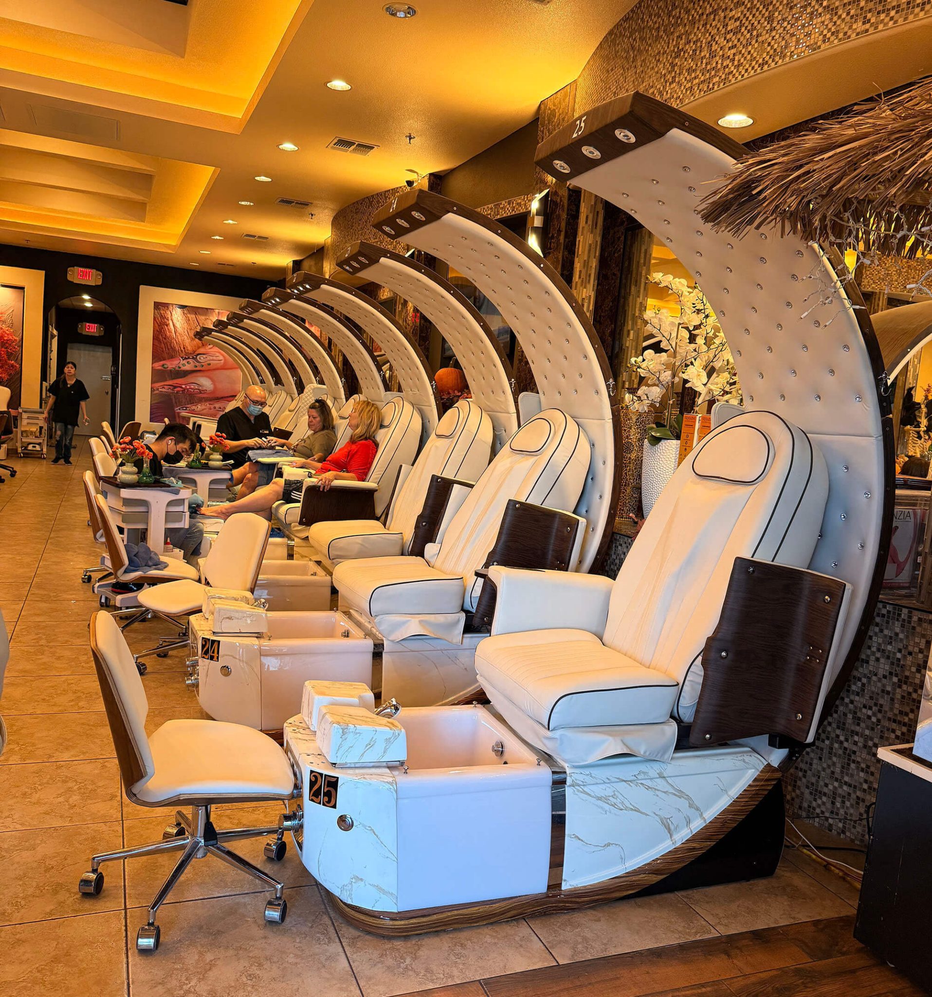 Corona pedicure chair