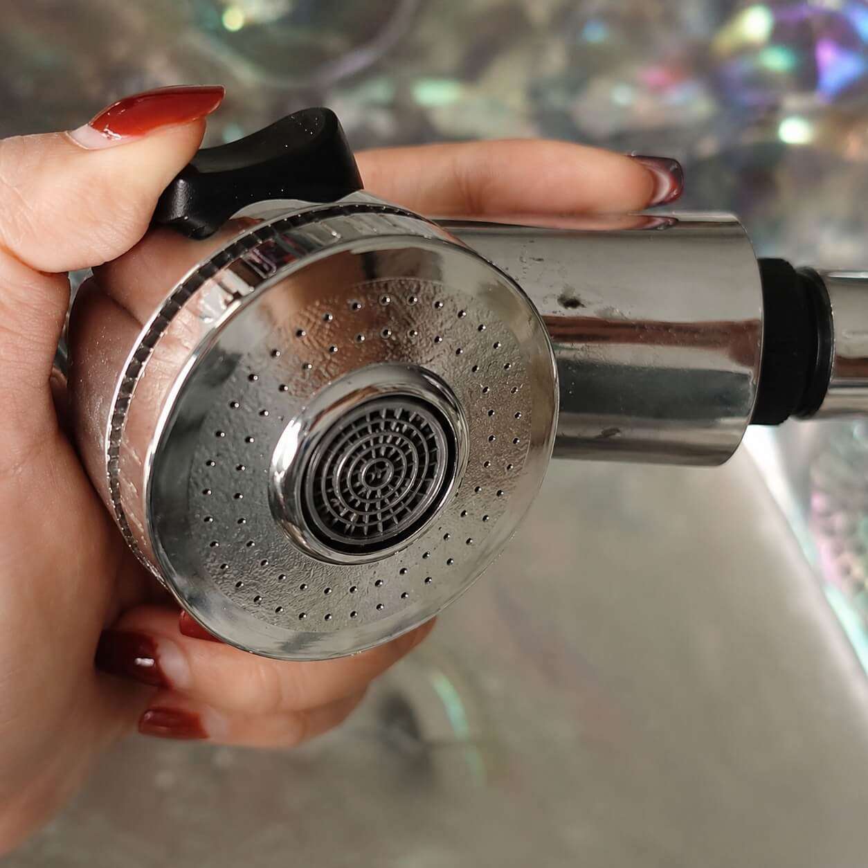 Y23 shower head